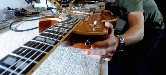8 guitar care and maintenance tips musician tuts guitar technician